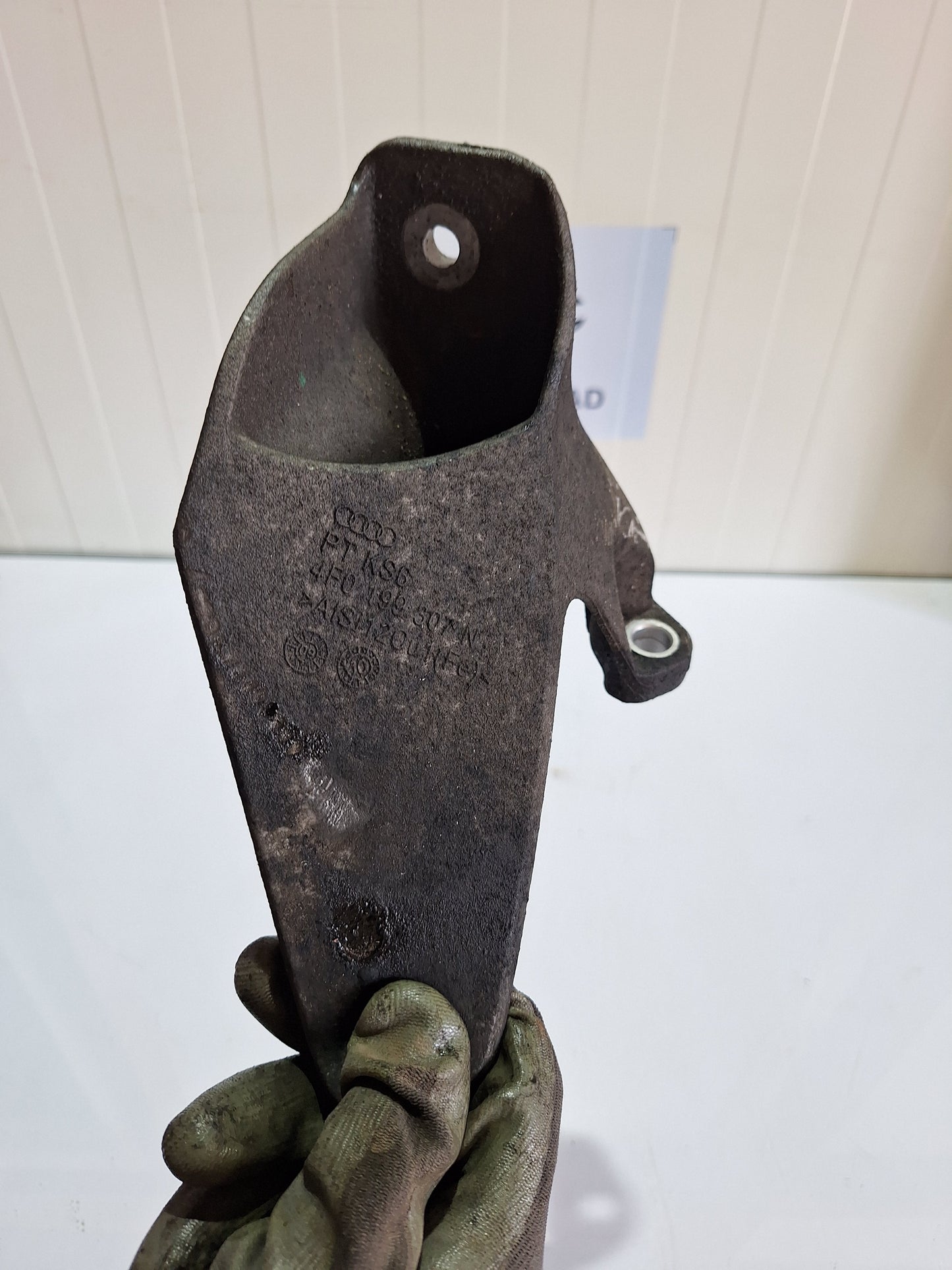Nosac motora audi a6 4f c6 2.0tdi 2.0 tdi 4f0199307N