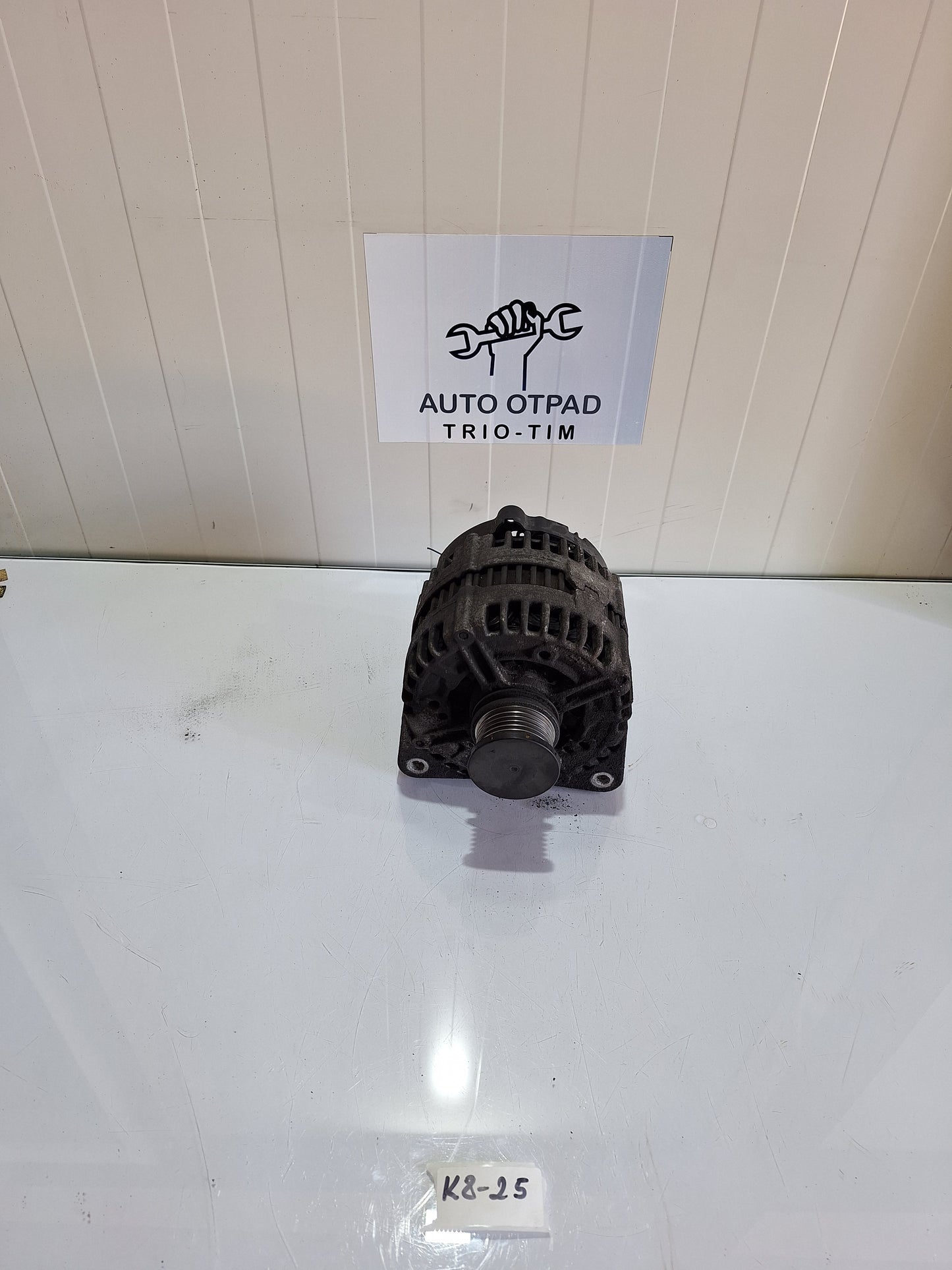 Alternator audi a6 4f c6 a4 b8 2.0tdi 2.0 tdi 03g903016L