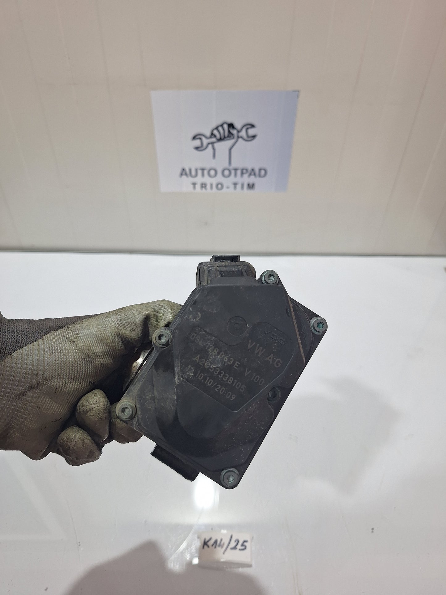 klapna gasa audi a6 4f c6 2.0tdi 2.0 tdi 03l128063E