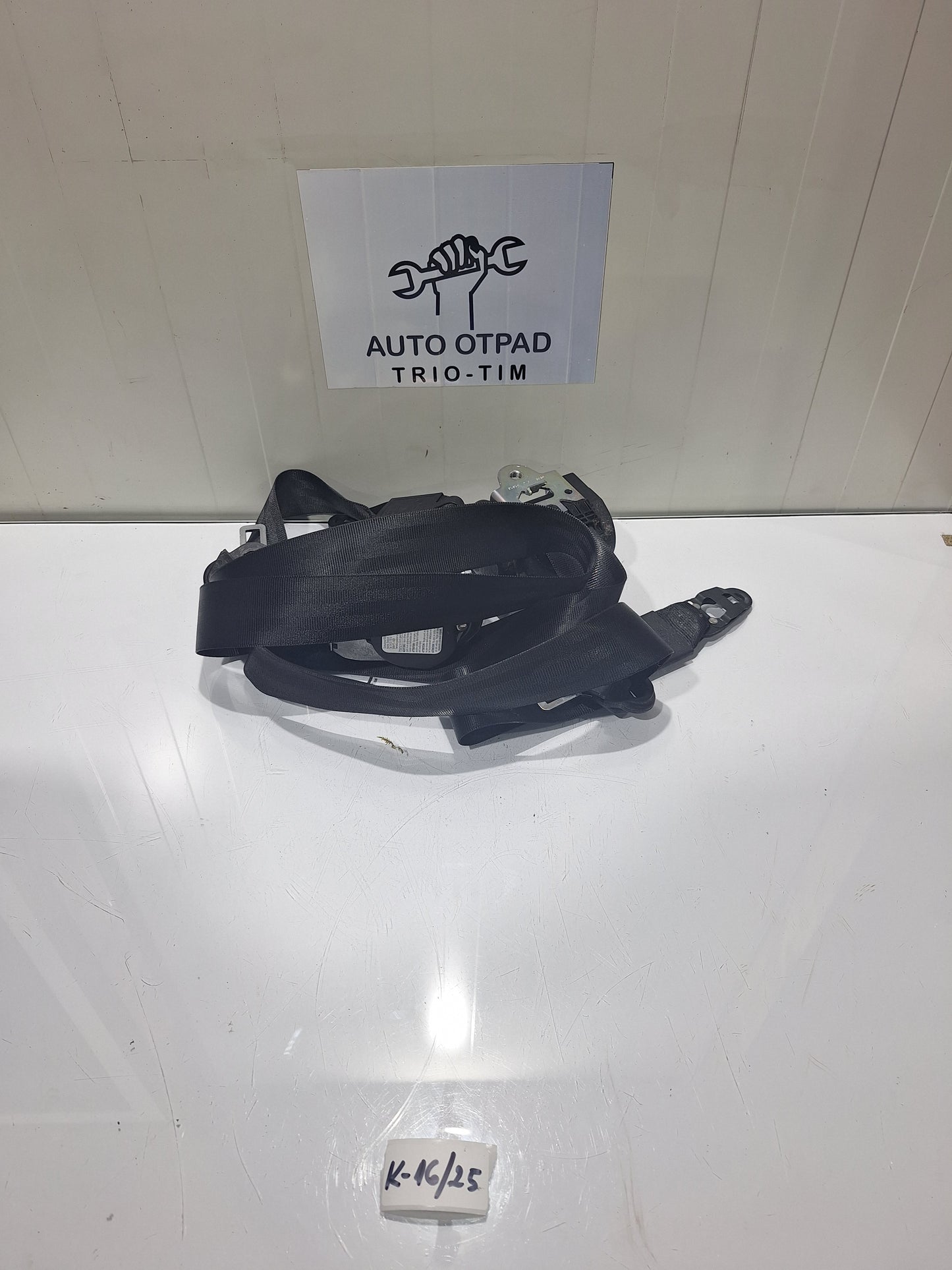 prednji sigurnosni pojasevi audi a6 4f c6 2004-2010 crni