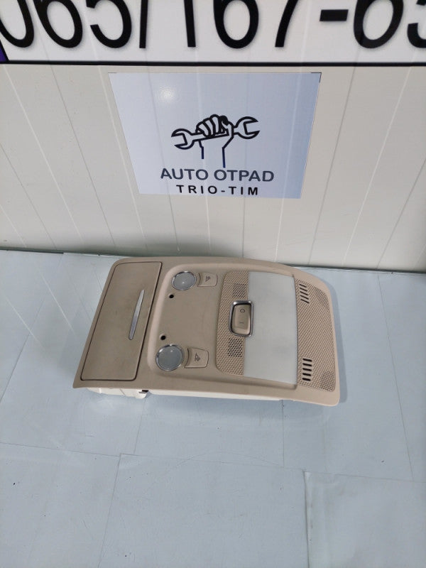 Unutrasnje svjetlo audi a5 8t 8k0951177 8t0947135B