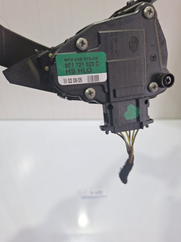 Potenciometar gasa audi a4 b7 8e1721523C