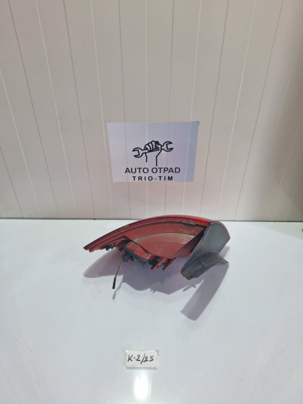 Desno stop svjetlo audi a6 4f c6 karavan led