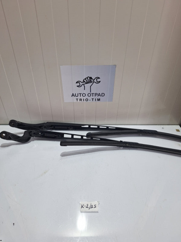 Prednji brisaci audi a6 4f c6