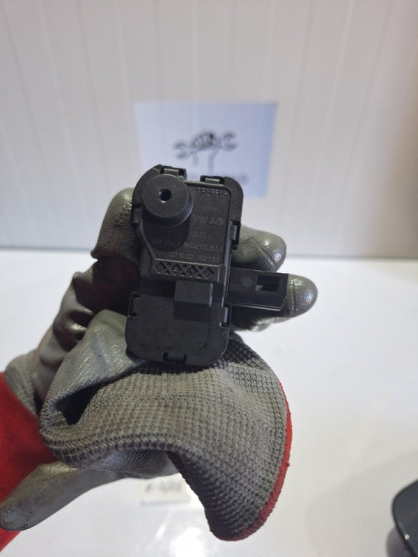 Motoric rezervara audi a6 4f c6 8k0862153J
