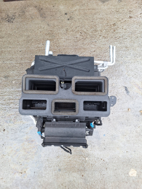 Kutija grijanja audi a6 4f c6 4f1820351AA