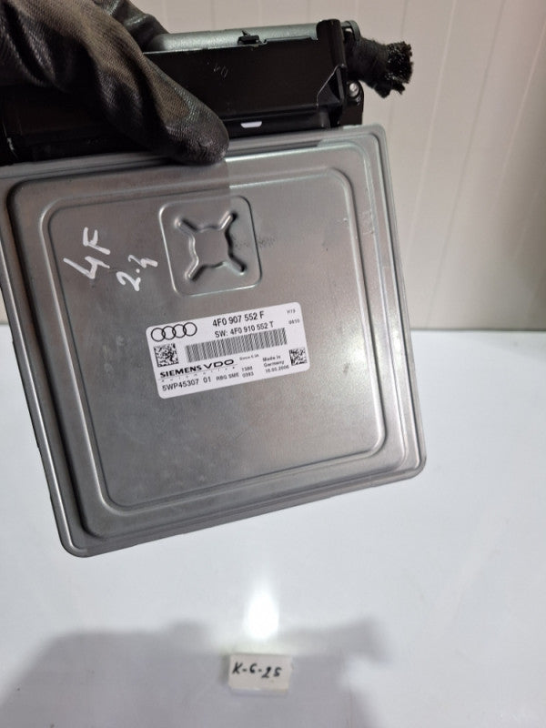 Kompjuter motora audi a6 4f c6 2.4 130kw 4f0907552f 4f0910552t ECU CONTROL MODULE UNIT