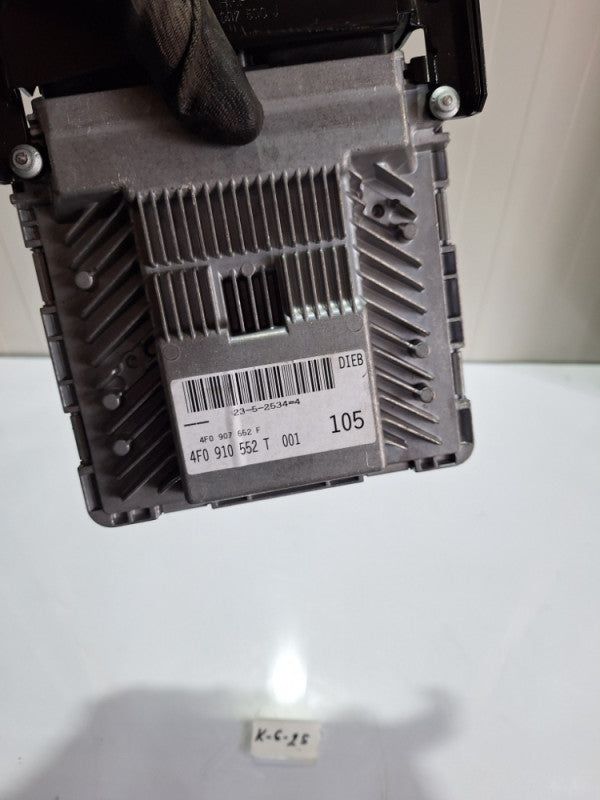 Kompjuter motora audi a6 4f c6 2.4 130kw 4f0907552f 4f0910552t ECU CONTROL MODULE UNIT