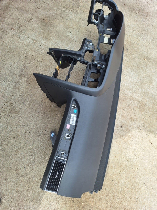 Instrument tabla audi a6 4f c6 2004-2010 crna