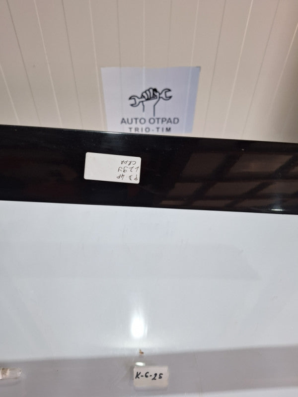 Prednja desna lajsna vrata audi a6 4f c6 crna lz9y
