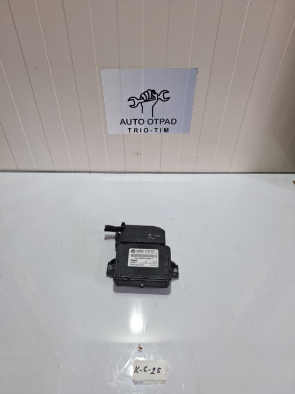 Elektronika modul rucne audi a6 4f c6 4f0907801A Audi A6 S6 C6 4F Hand brake control module