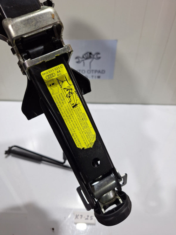 Rucna dizalica audi a4 b8 8k0011031C AUDI A4 S4 B8 8K 2008 JACK 8K0011031C