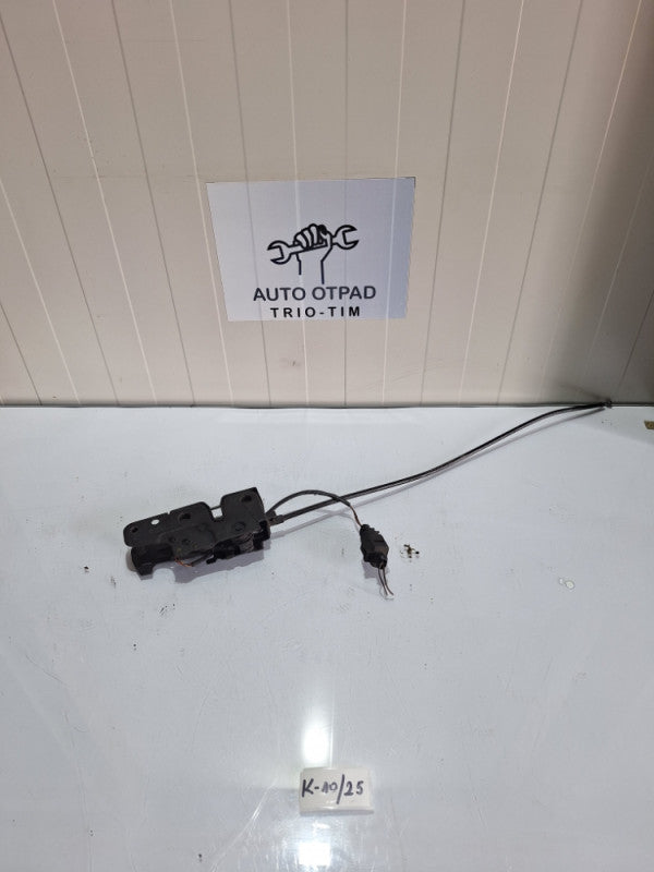 Brava prednje haube audi q7 4l