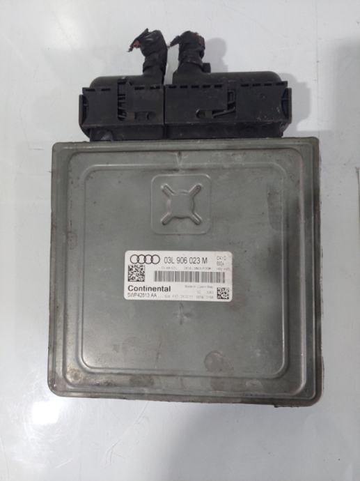 Kompjuter motora audi a3 8p 1.6tdi 1.6 tdi 03l906023M 03l906023L Engine Control Unit AUDI A3