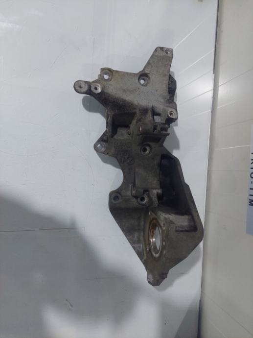Nosac alternatora audi a3 8p 1.6tdi 1.6 tdi 03l903143K