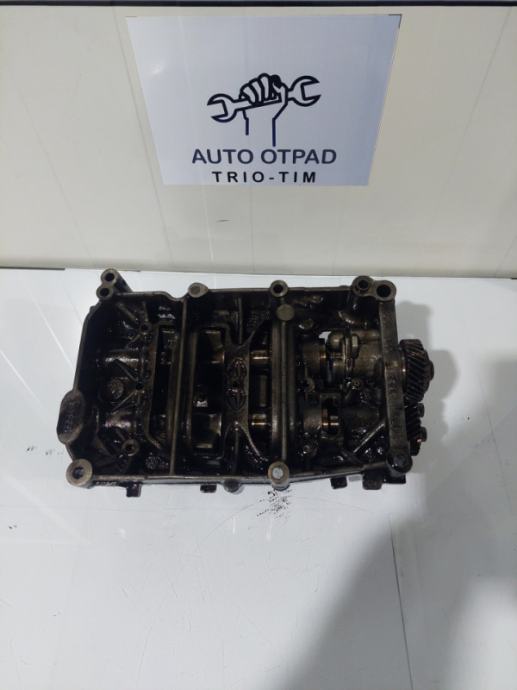 Uljna pumpa audi a6 4f c6 2.0tdi cah 125kw 03l103535