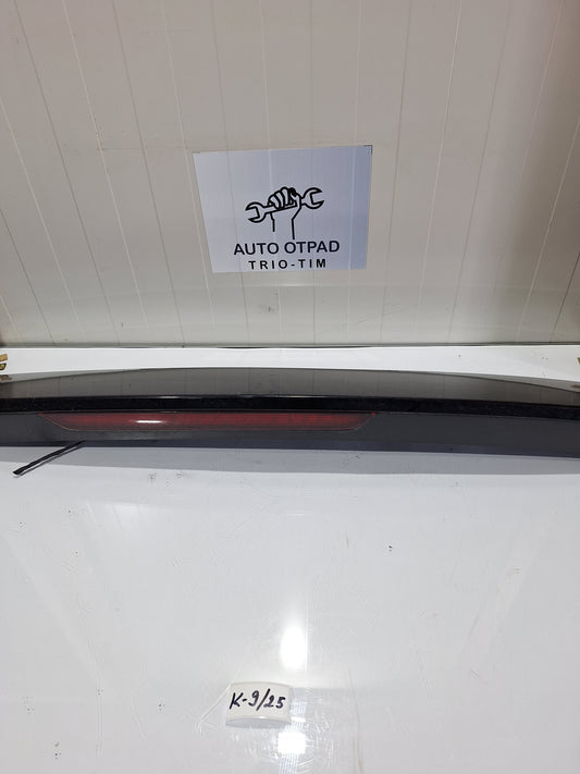 Trece stop svjetlo audi q7 4l