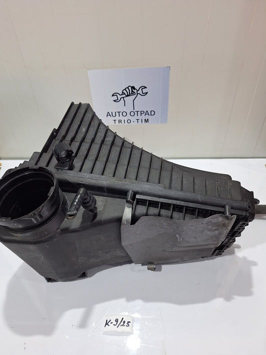 Kuciste filtera zraka audi q7 4l 3.0tdi 3.0 tdi 7l6129607AH