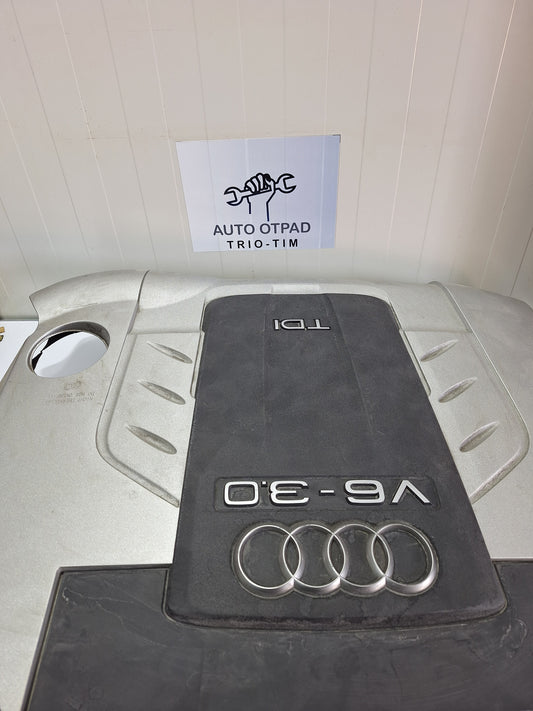 Poklopac motora audi q7 3.0tdi 3.0 tdi BUG