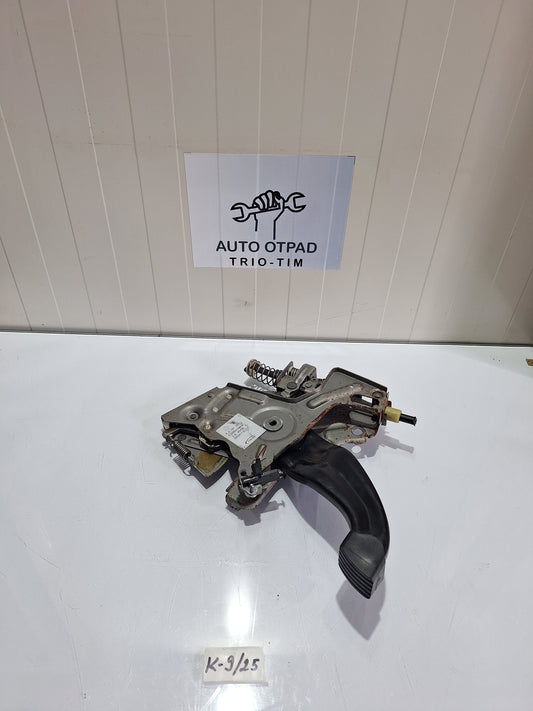 Rucna kocnica audi q7 4l 7L0721797J Audi Q7 4L 2007 07 Emergency Parking Brake Foot Pedal Assembly