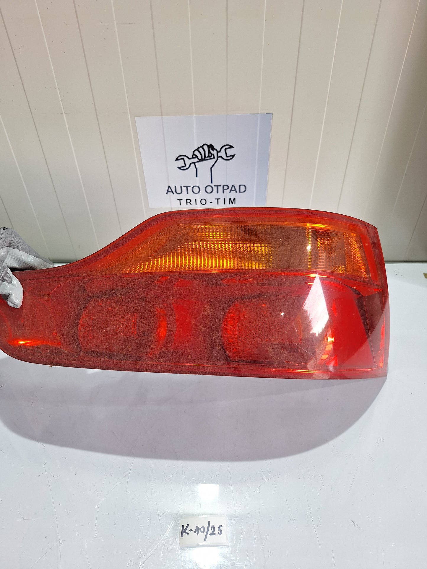 Lijevo stop svjetlo audi q7 4l