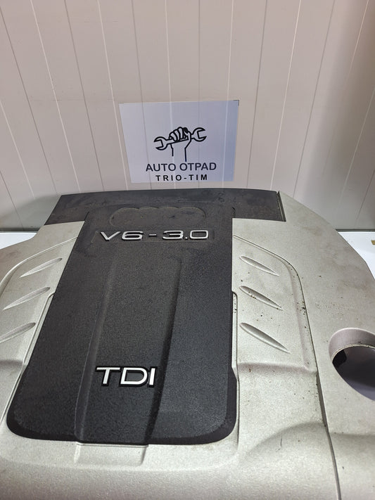 Poklopac motora audi q7 4l 3.0tdi 3.0 tdi bug