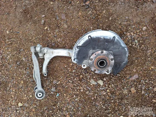Desna glavcina audi a4 b7 2.0tdi 2.0 tdi 8e0407242B -