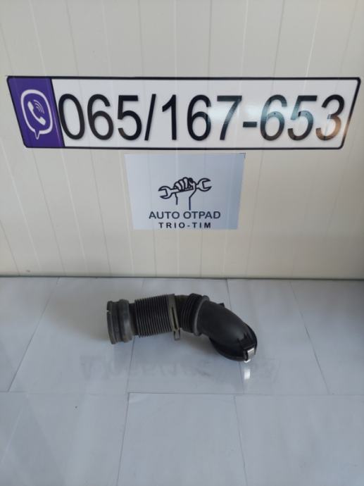 Цријево интеркулера ауди а3 8п голф В 5 2.0тфси 06ф129627Ф