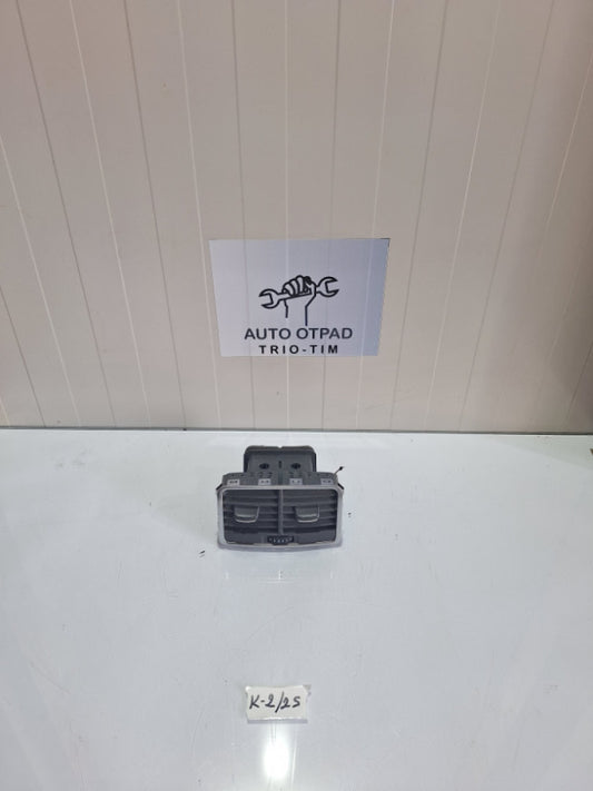Zadnja ventilacija puhaljka audi a6 4f c6 4f0819203B