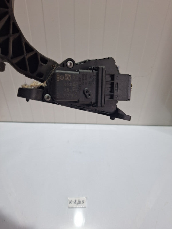 Potenciometar gasa audi a6 4f c6 4f1723523B
