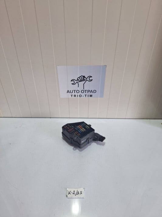 Kutija grijaca audi a6 4f c6 0536521401