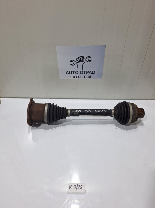 Desna poluosovina audi a4 b8 1.8tfsi 8k0407271P