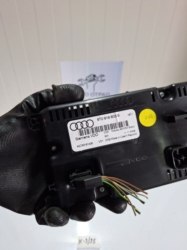 Displej audi a4 b8 8t0919603B