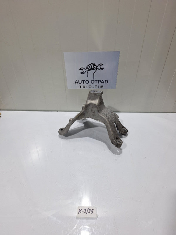 Nosac motora audi a4 b8 1.8tfsi 8k0199308AL
