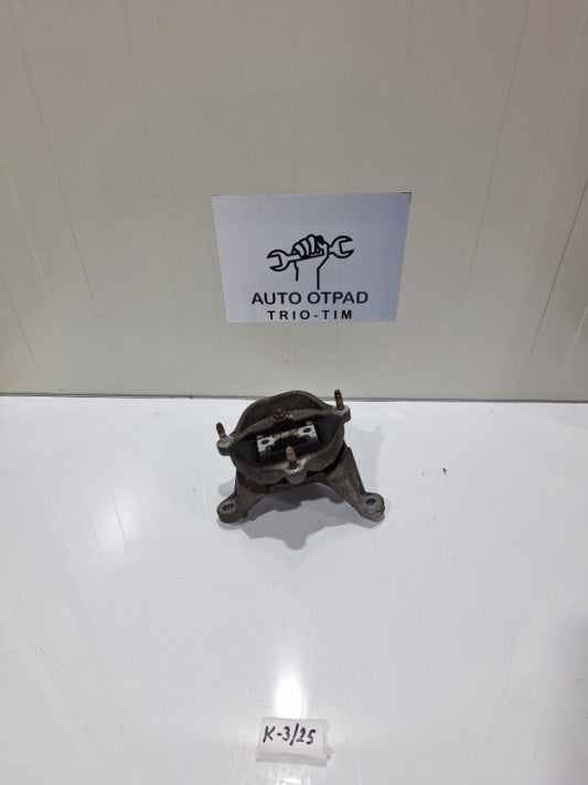 Nosac mjenjaca audi a4 b8 8k0399151