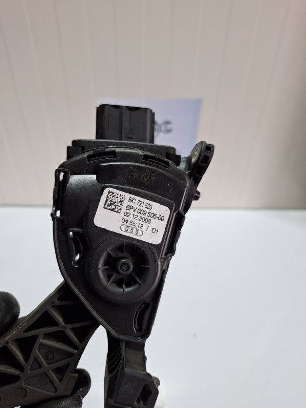 Potenciometar gasa audi a4 b8 1.8tfsi 8k1721523