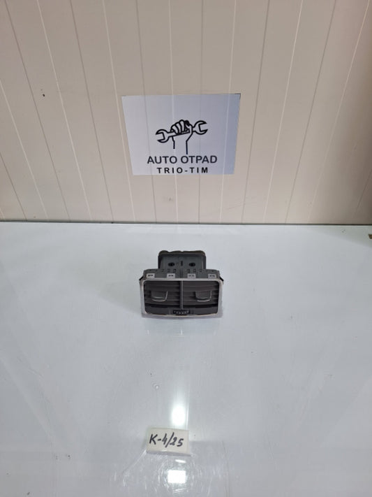 Zadnja ventilacija audi a6 4f c6
