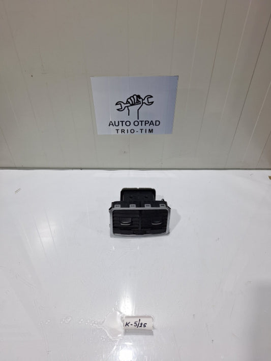 Zadnje puhaljke ventilacije audi a6 4f c6 crna