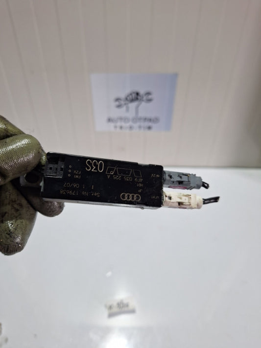 Antena audi a6 4f c6 4f9035225AA