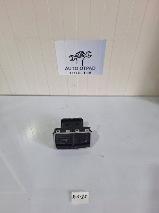 Zadnja ventilacija audi a6 4f c6 4f0819203G