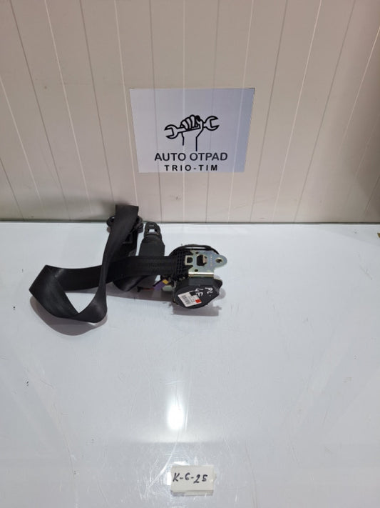 Prednji lijevi pojas audi a6 4f c6 2004-2010 crni left lane