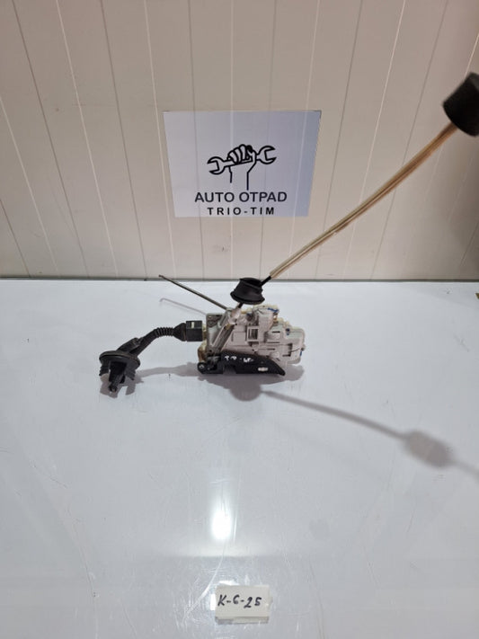 Prednja desna brava vrata audi a6 4f c6 4f1837016