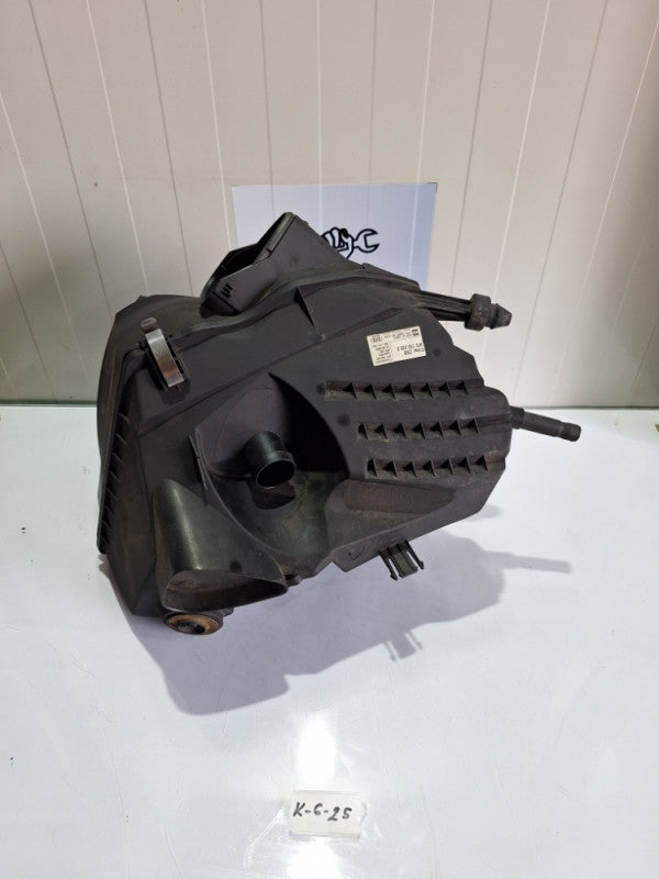 Kuciste filtera zraka audi a6 4f c6 2.4 v6 130kw