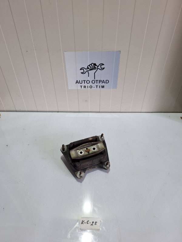 Nosac mjenjaca audi a6 4f c6 2.4 v6 130kw