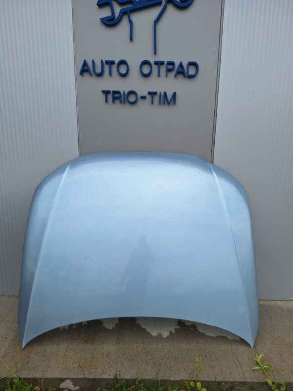 Prednja hauba audi a4 b8 plava