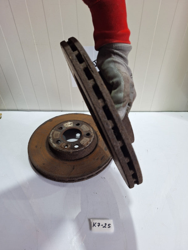 Prednji diskovi audi a4 b8 2.0tdi 2.0 tdi