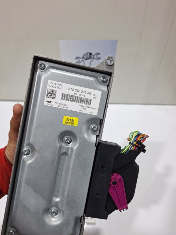 Pojacalo audi a4 b8 8t0035223AB 2009 - 2016 Audi A5 A4 Stereo Audio Radio Amplifier Module 8T0035223AB