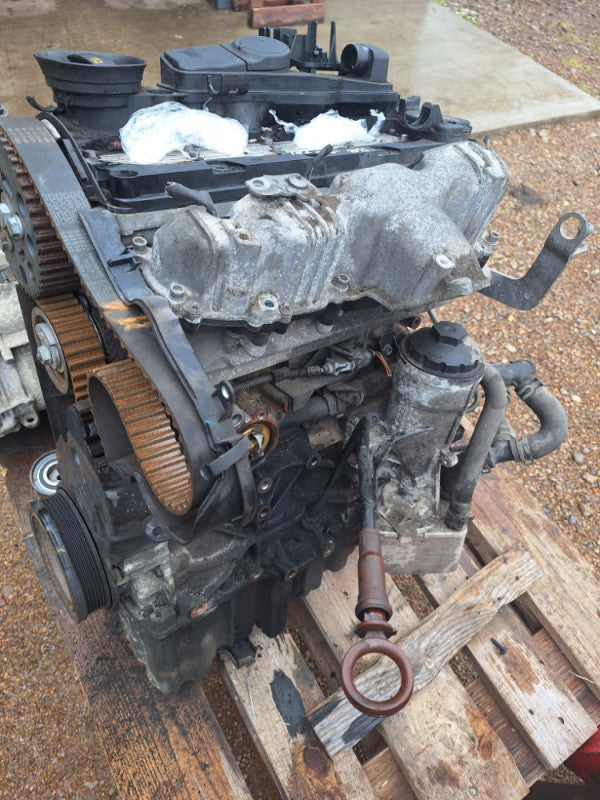 Motor audi a4 b8 2.0tdi 2.0 tdi CAG 100kw 105kw