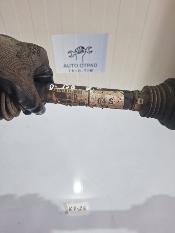 Prednja desna poluosovina audi a4 b8 2.0tdi 2.0 tdi 8k0407271Q