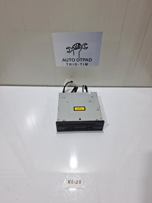 Audi multimedija audi a6 4f c6 4e0035652A Audi A6 Avant 4F5, C6 2.0 Tdi Navigation Unit 4E0035652A